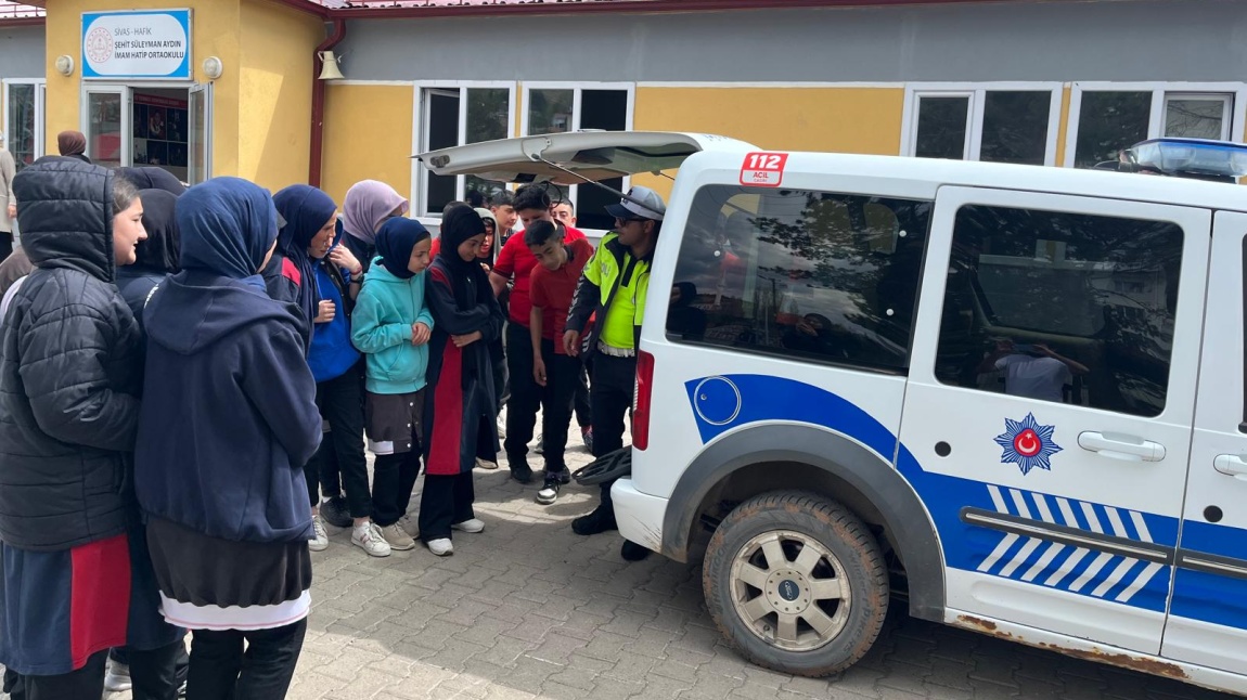 TRAFİK HAFTASI ETKİNLİĞİ GERÇEKLEŞTİRİLDİ.